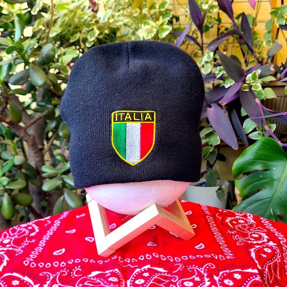 Black Italia Beanie! - Picture 3 of 6